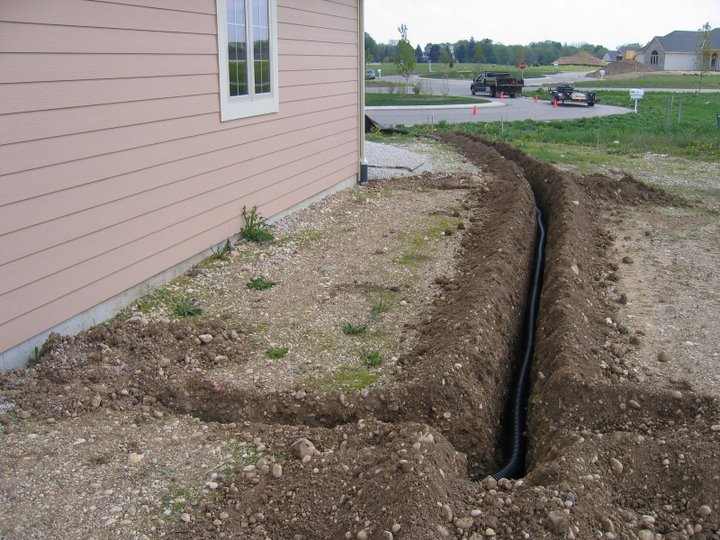 Bob's Grading installed drainage pipe.